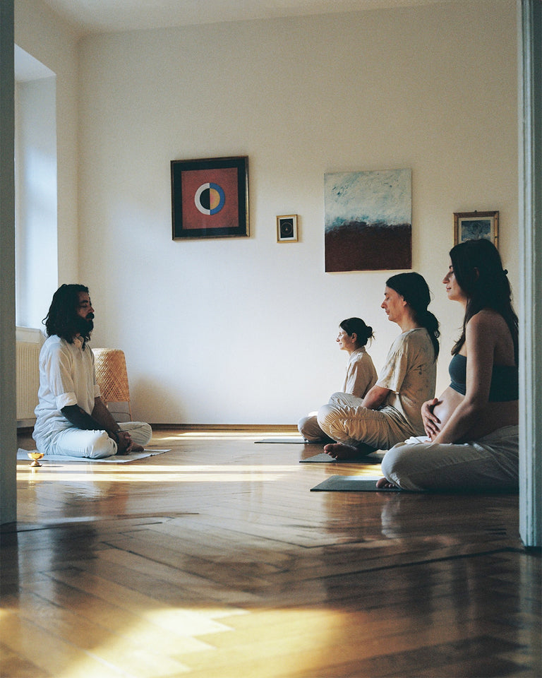 isha yoga sadhguru cours de yoga débutant