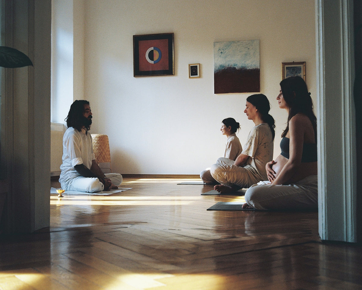 isha yoga sadhguru cours de yoga débutants